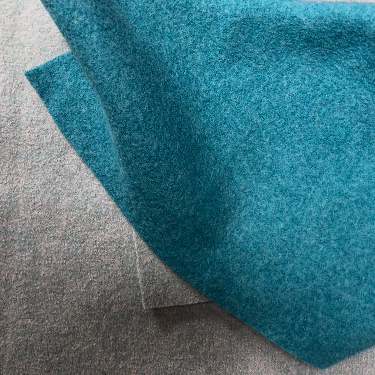 Wollkids Kinder Wollwalkjacke doubleface 100% Merinowolle mit Reißverschluss & Kapuze