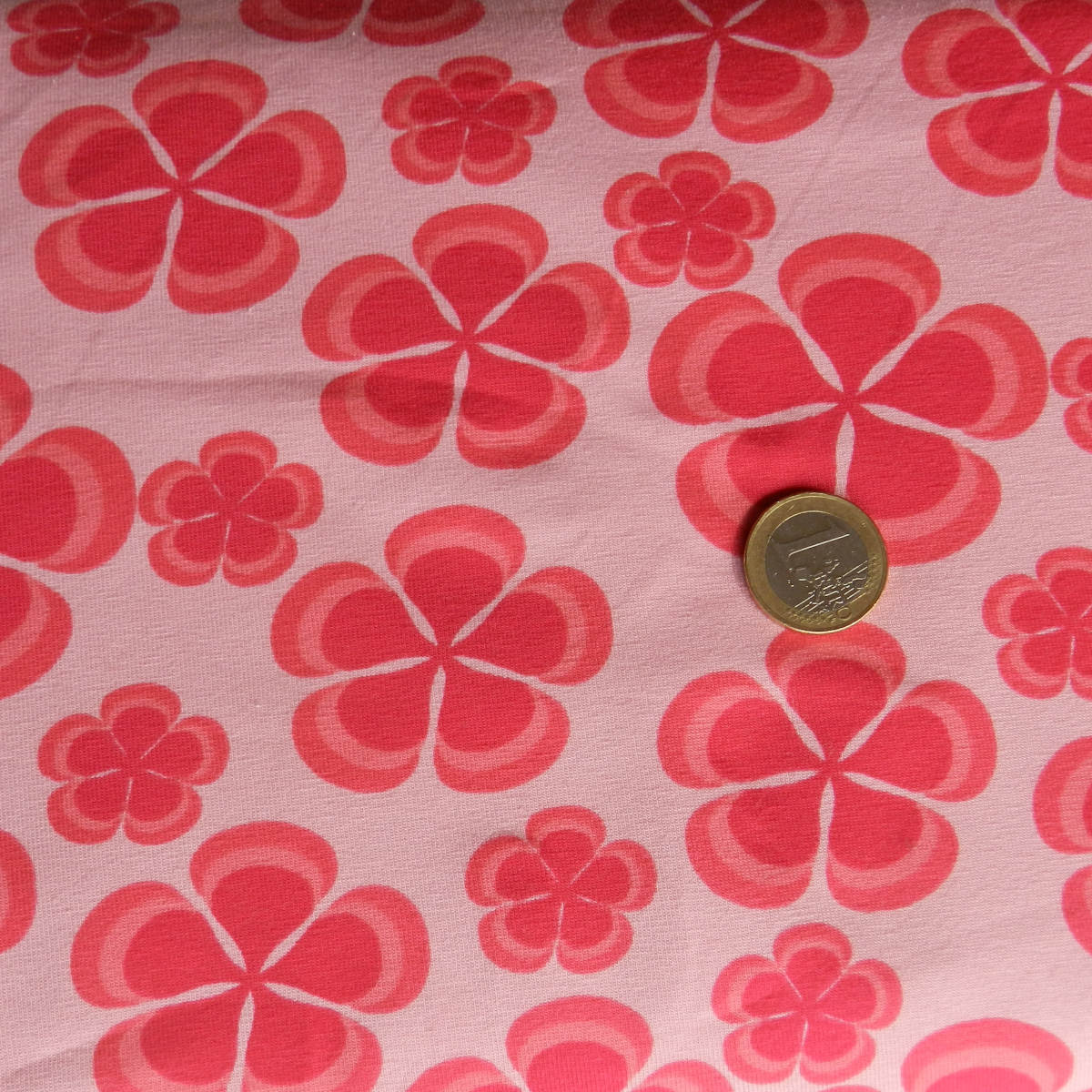 Jersey - Baumwolle - VICENTE Blumen rot auf rosa - Klee - Top Qualität
