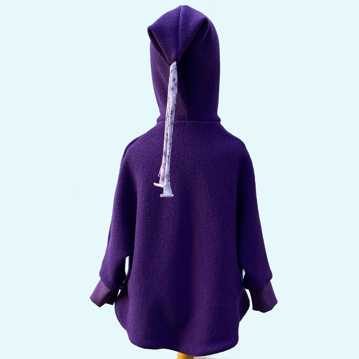 Zwergen Mäntelchen aus 100% Schurwolle von Wollkids